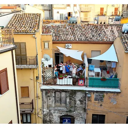 Bracco House * Caronia